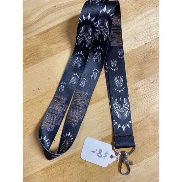 Marvel Black Panther Lanyard with ID Holder & Keychain - Picture 1 of 4